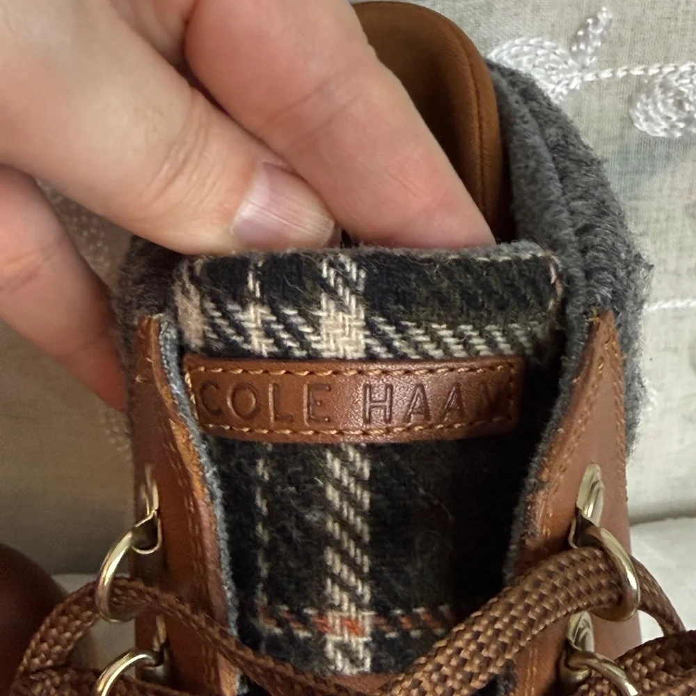 Cole Haan Nantucket Rugged Waterproof Hiker Brown leather ankle Boots Sz snug 6 - Picture 10 of 14